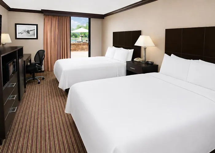 Baymont By Wyndham Chicago Northwest